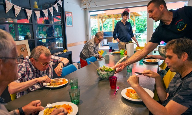 Repas sur le lieu de vie